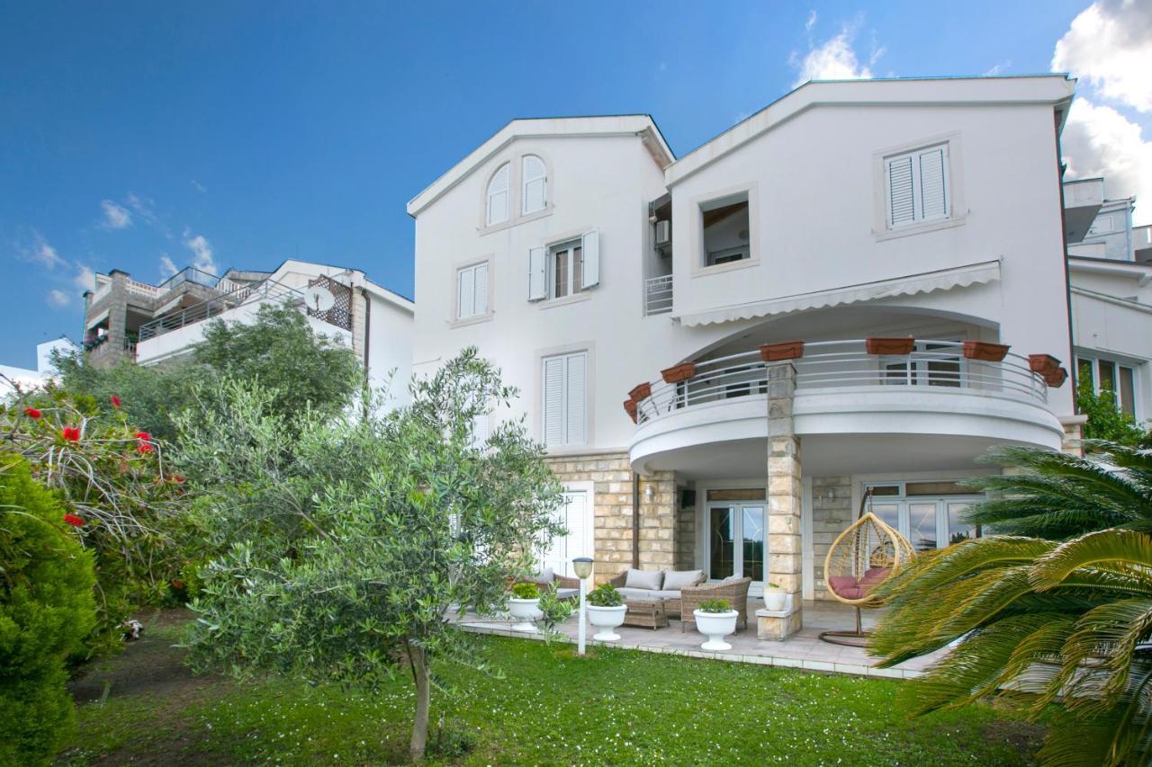 Royal Holiday Apartments Sveti Stefan Exterior photo
